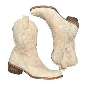 Alberto Fermani Tan Heeled Boots